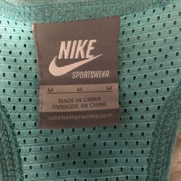 𝅺: : NIKE Soft T Back Tank Top With Mesh Back : : - Picture 3 of 10